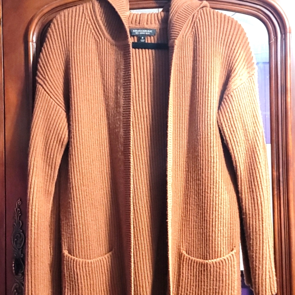 Merino wool hooded cardigan